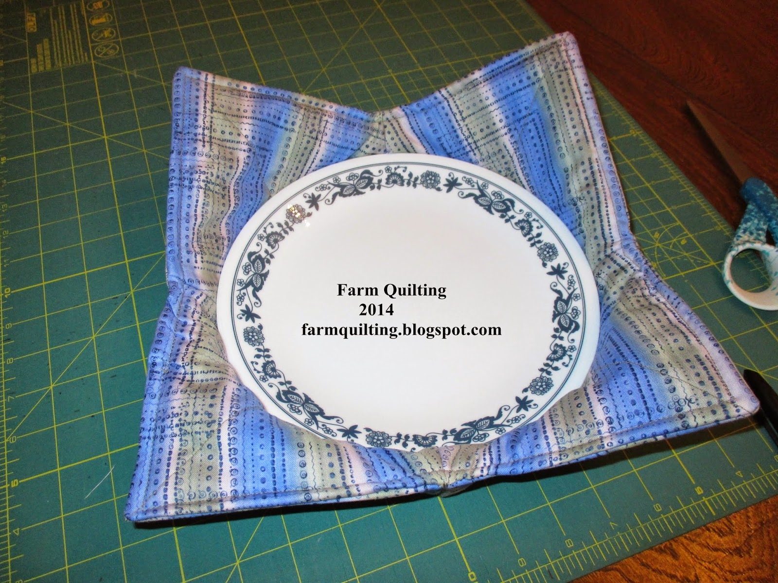 Farm Quilter Microwave Plate Potholder Tutorial